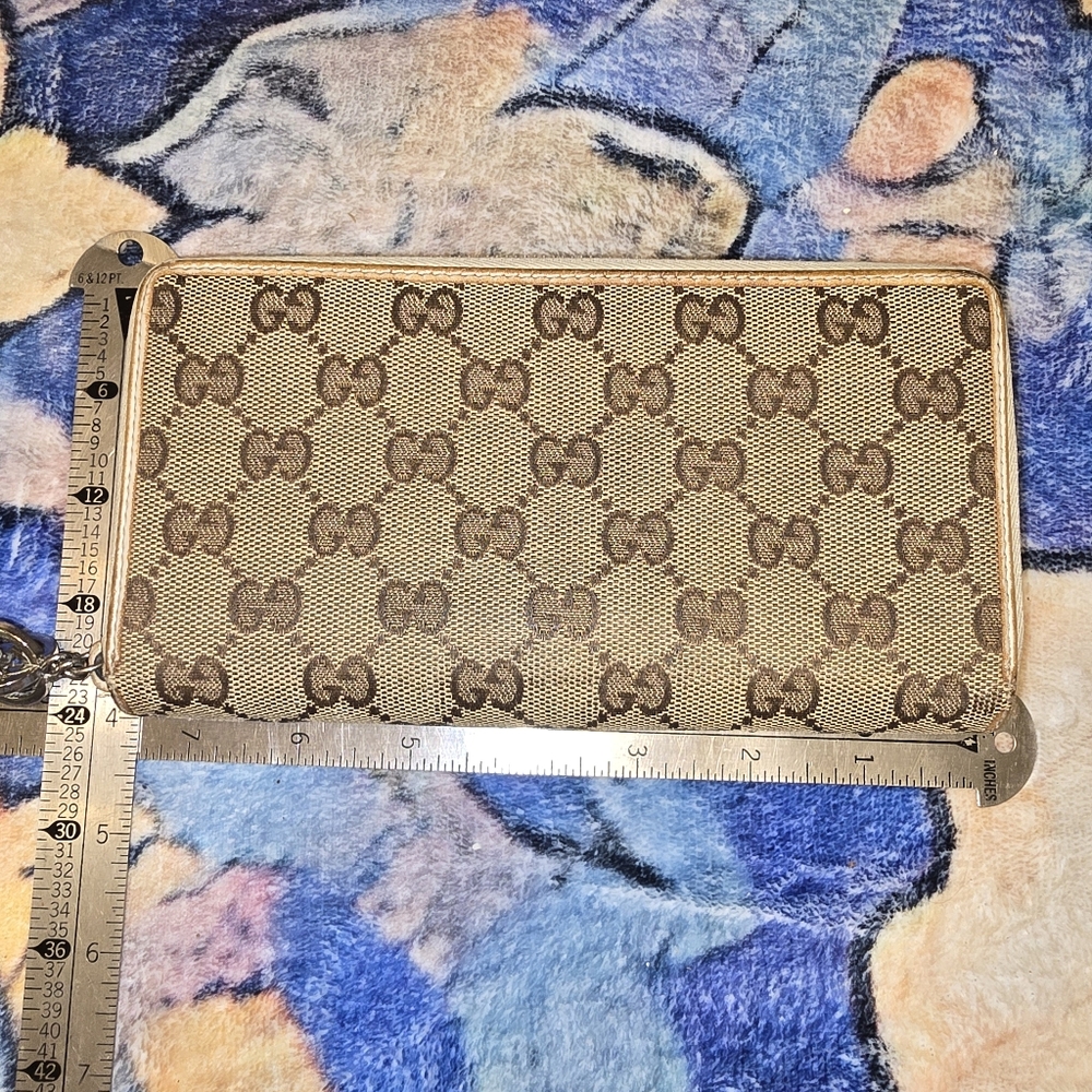Gucci Beige Brown GG Canvas Zip Wallet